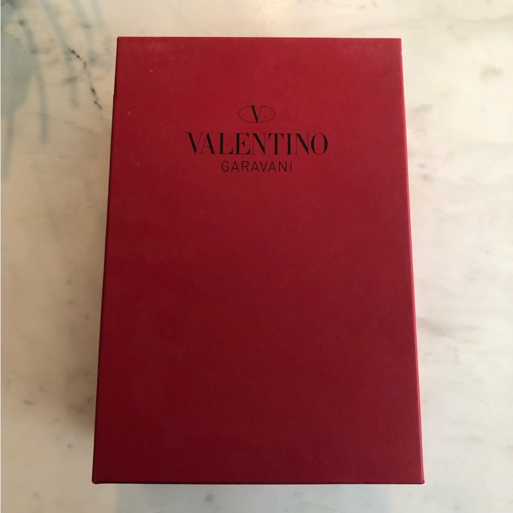 Valentino Black Rockstud D'Orsay Pumps NEW 7.5 - Picture 8 of 14